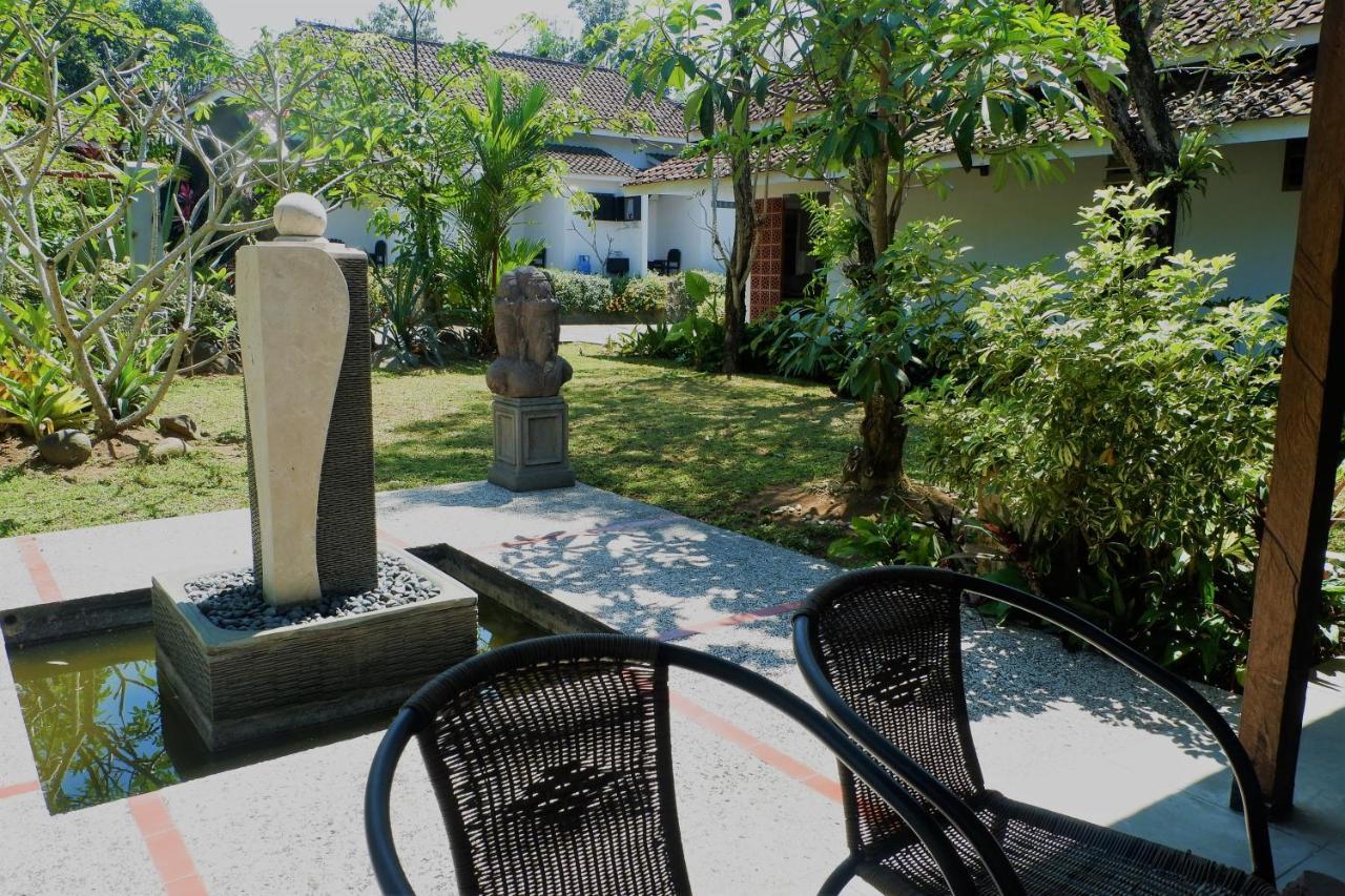Hotel Minak Jinggo Banyuwangi  Luaran gambar