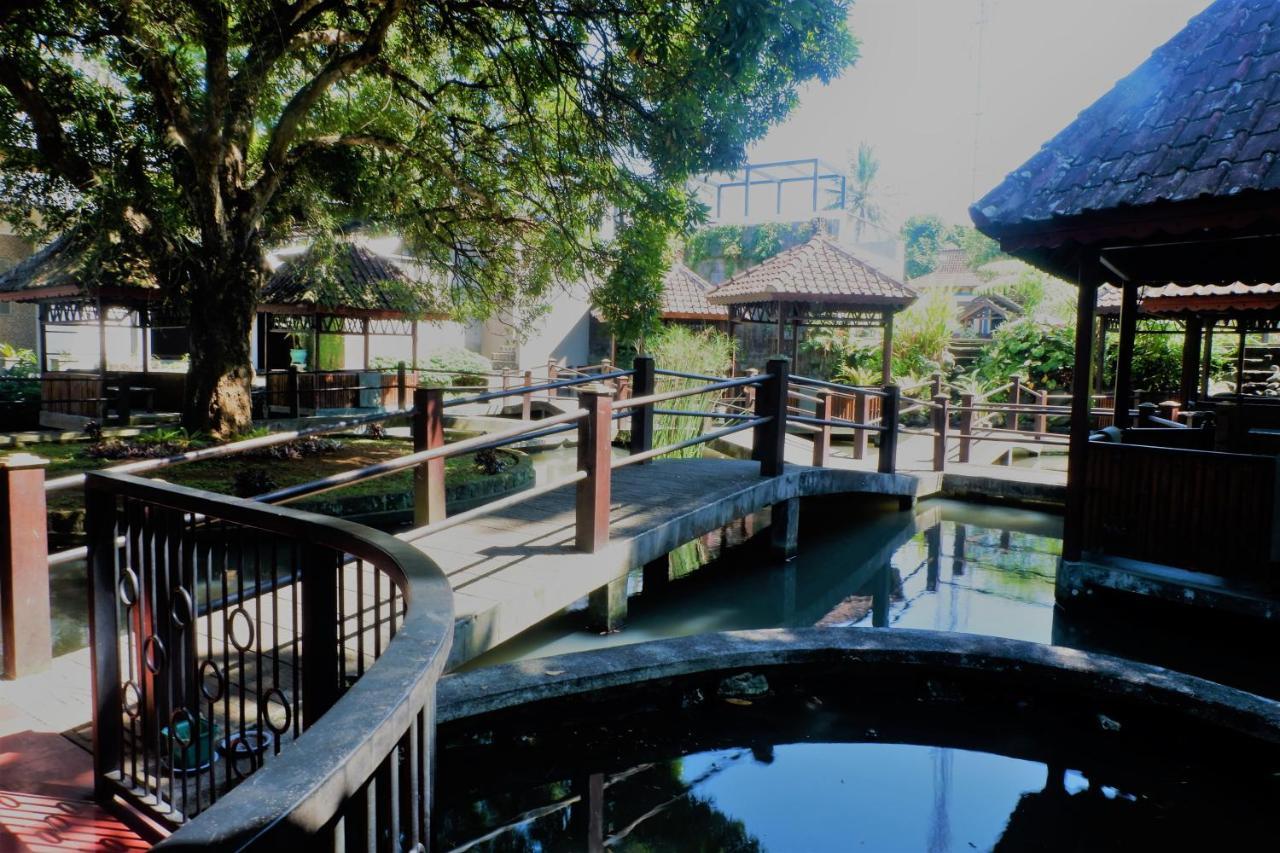 Hotel Minak Jinggo Banyuwangi  Luaran gambar