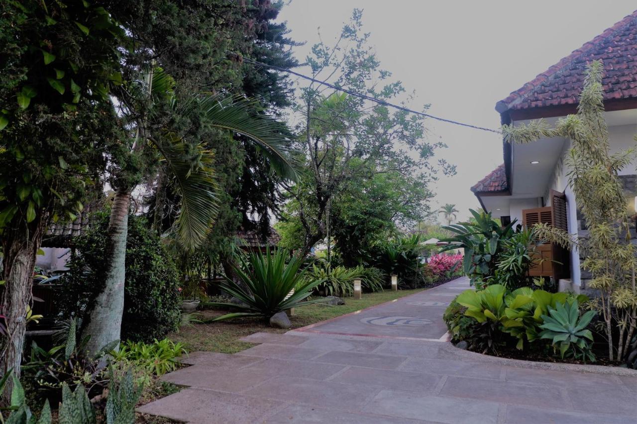 Hotel Minak Jinggo Banyuwangi  Luaran gambar